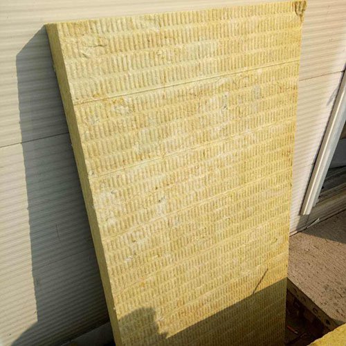 巖棉復合板的優(yōu)缺點