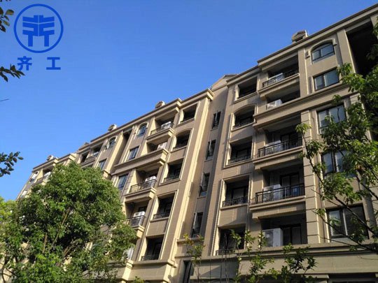 新鄉巖棉復合板中的彩鋼新鄉巖棉夾芯復合板