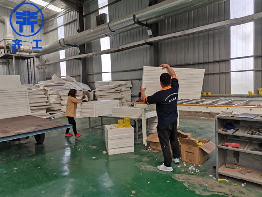 防火性巖棉板在使用中的優勢