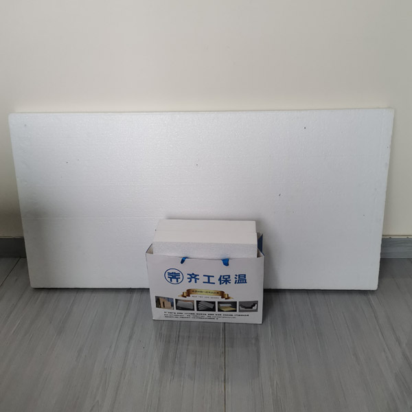 保溫材料的抗濕熱特性分析